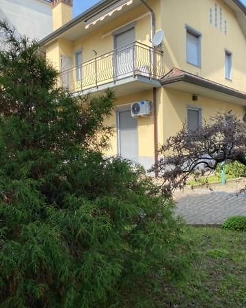 La Casa Di Amalia Rho Exterior foto